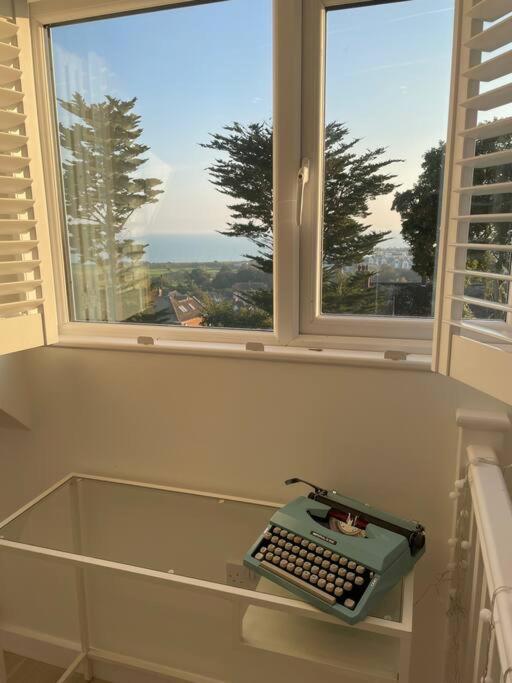 Villa The Bolt Hole Hythe Panoramic Coast And Sea Views Exterior foto