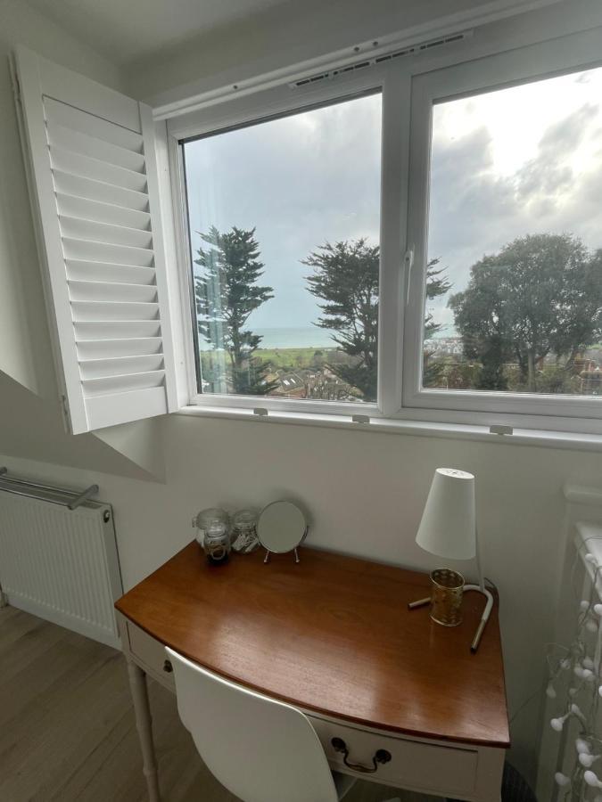 Villa The Bolt Hole Hythe Panoramic Coast And Sea Views Exterior foto